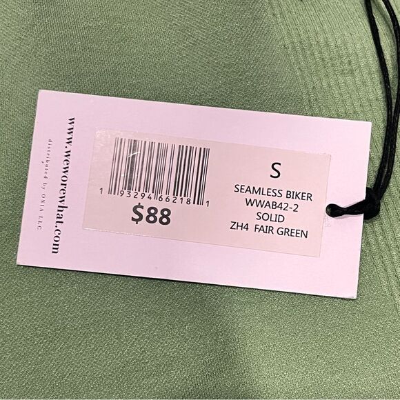 NWT WeWoreWhat Seamless Biker Shorts in Solid Fair Green Size Small - Picture 7 of 14